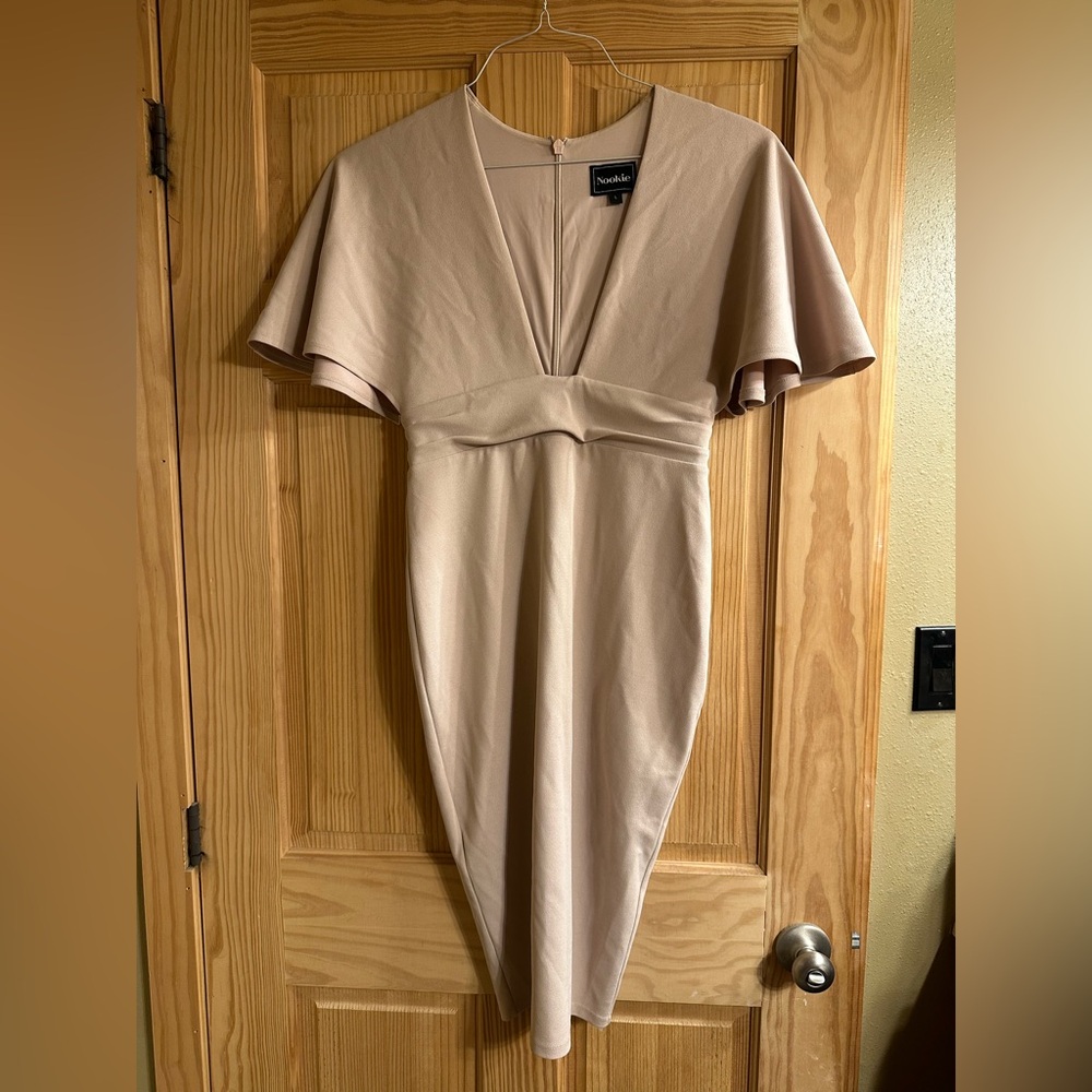 Nookie L (large) dusty pink batwing cape dress stretch crepe midi worn once